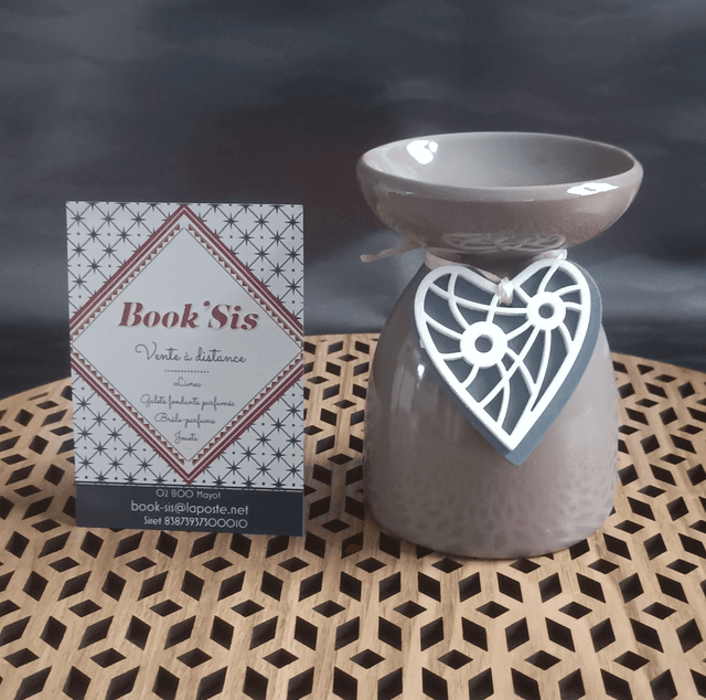 Brûleur &quot; Coeur en bois taupe &quot;